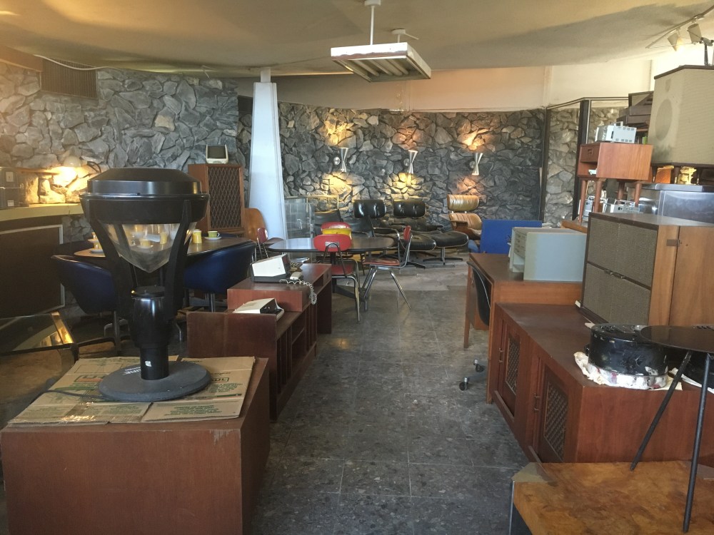 Southern shot of building interior