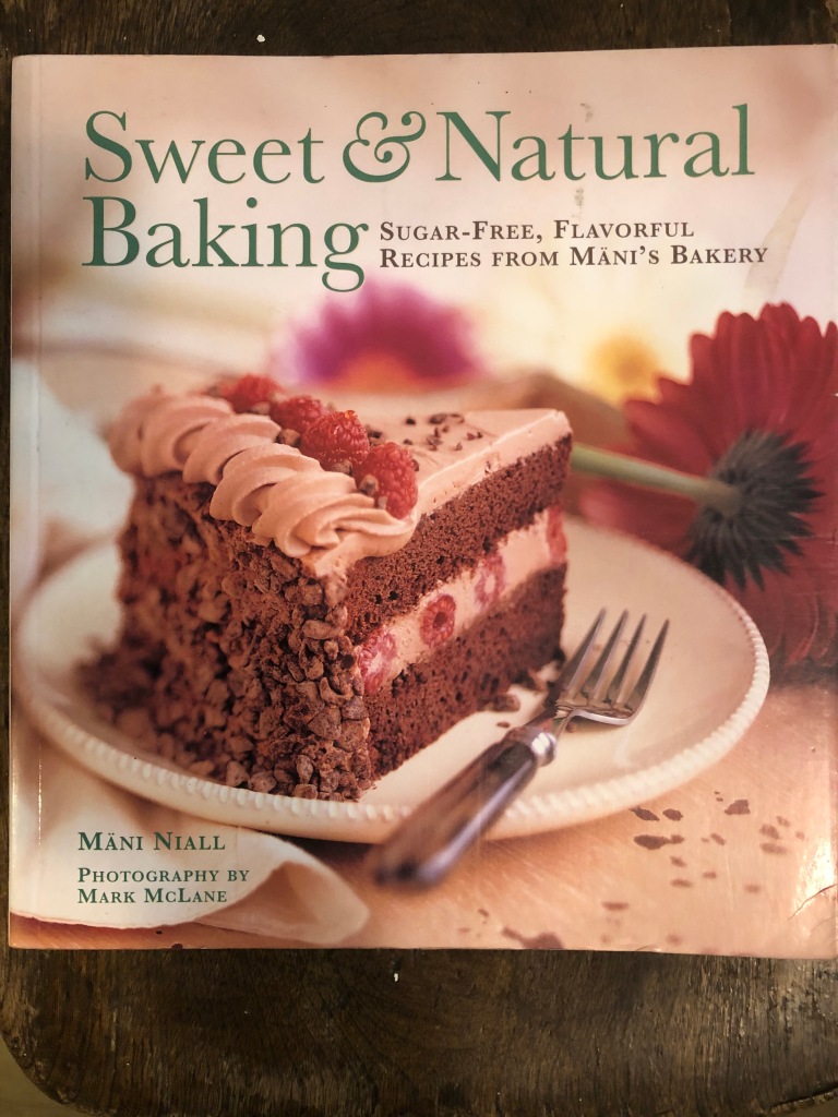 This image has an empty alt attribute; its file name is manis-.jpg